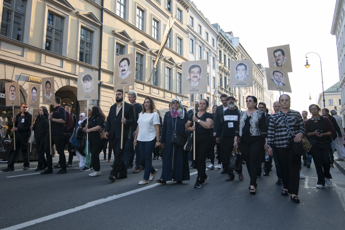 Demonstration im Anschluss an die mündliche Urteilsverkündung in München am 11. Juli 2018
